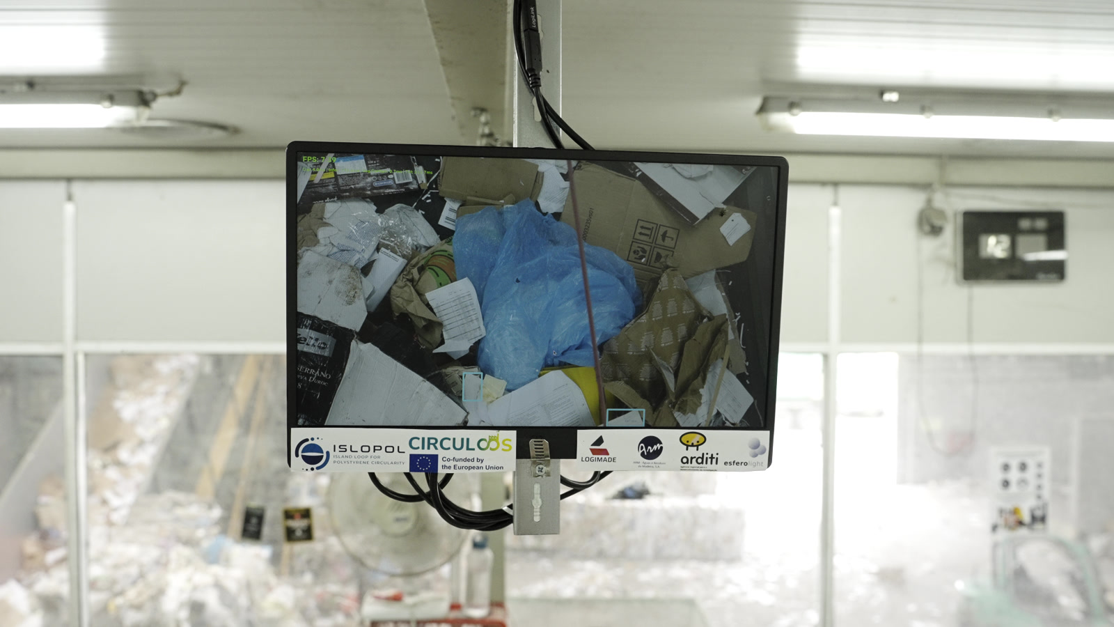 ISLOPOL monitoring screen identifying material on the sorting line (2026)